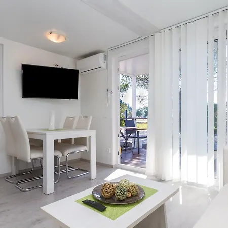 Bamboo Floating House Apartma *