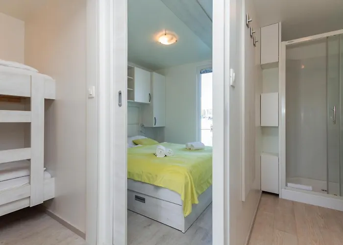 Bamboo Floating House Portorož