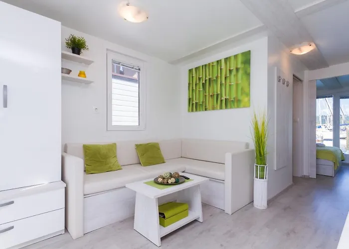 Bamboo Floating House Portorož